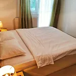 5 Star